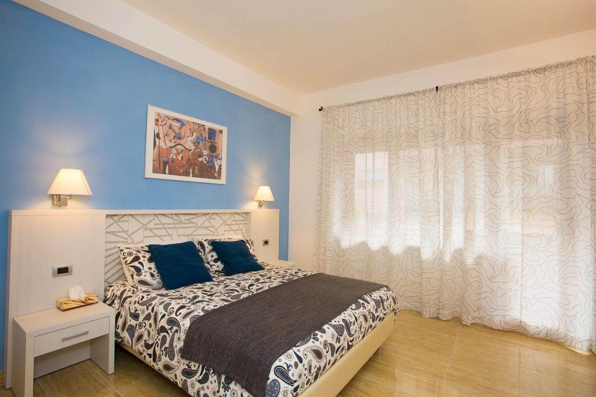 Trastevere'S Friends Bed & Breakfast Rome Exterior photo