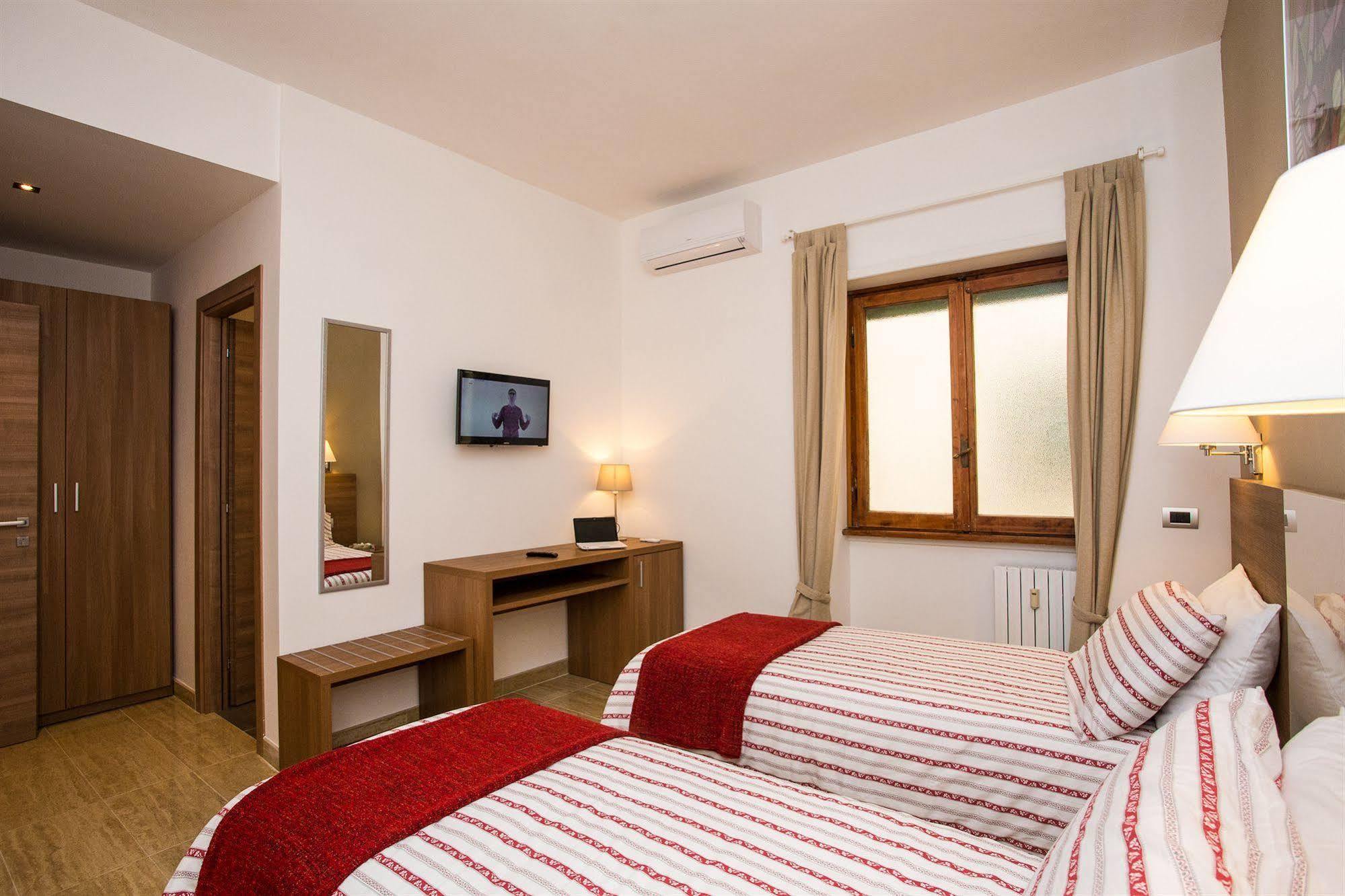 Trastevere'S Friends Bed & Breakfast Rome Exterior photo